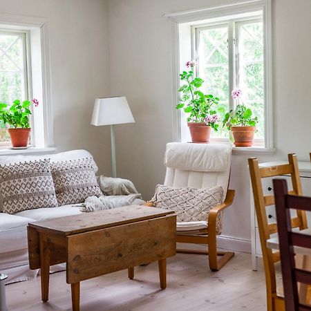 Vallby Cottage Enköping Eksteriør billede